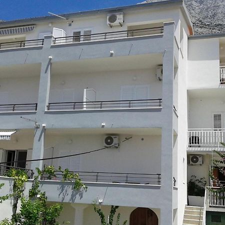 Apartments Josip Baška Voda المظهر الخارجي الصورة