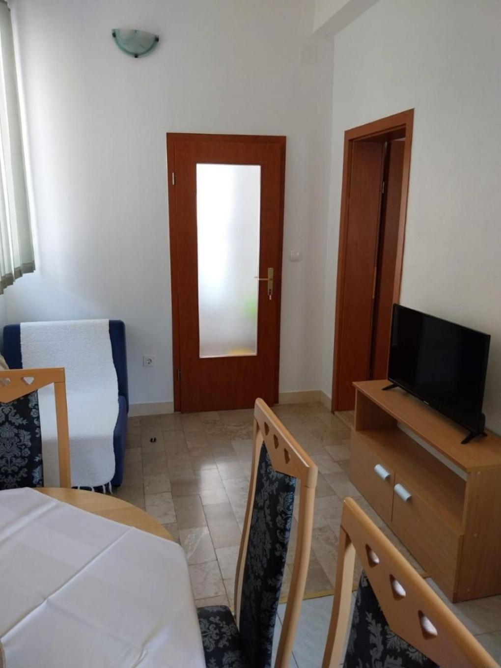 Apartments Josip Baška Voda المظهر الخارجي الصورة