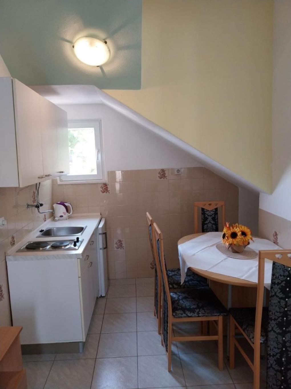 Apartments Josip Baška Voda المظهر الخارجي الصورة