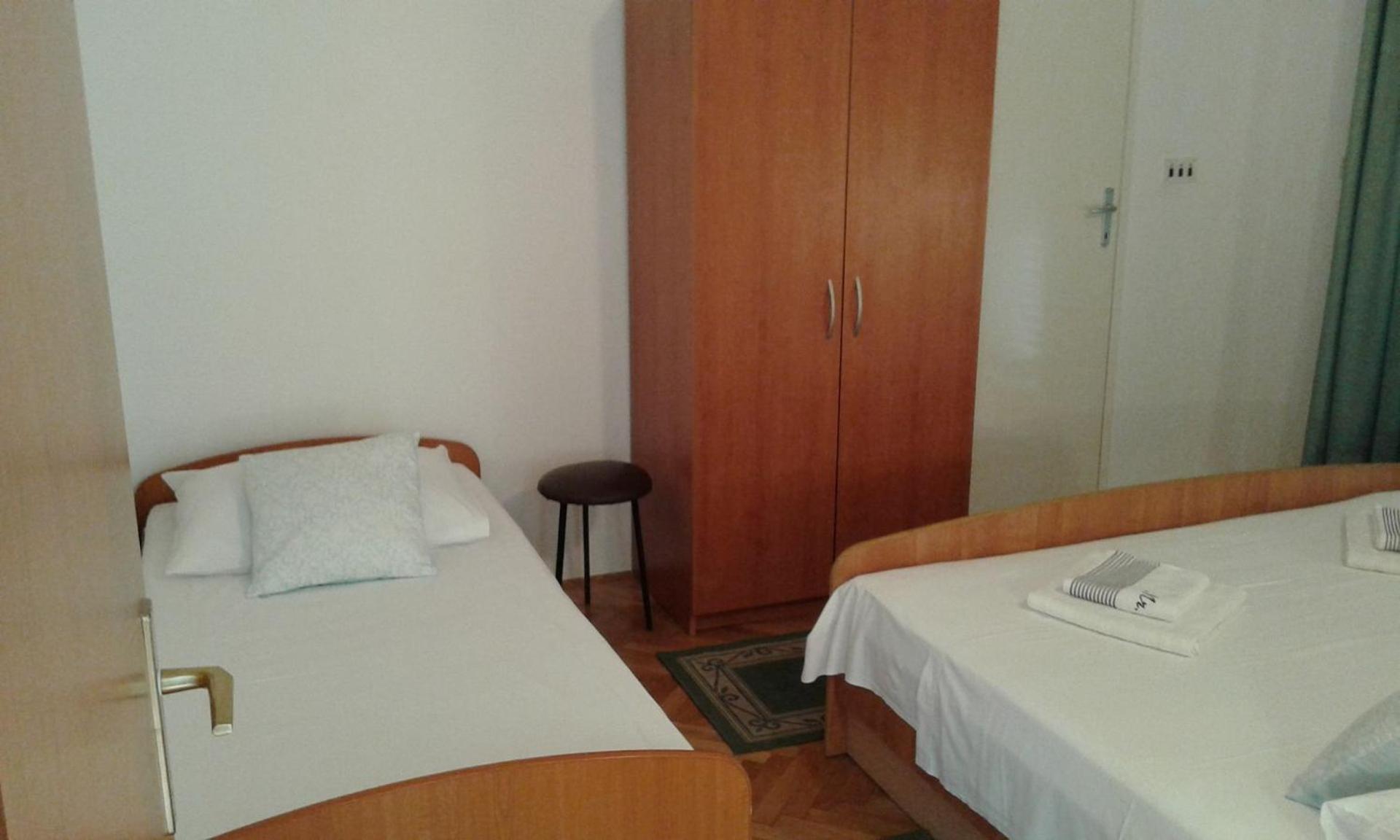 Apartments Josip Baška Voda المظهر الخارجي الصورة